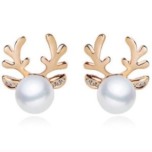 Pearl Antler Gold Earrings